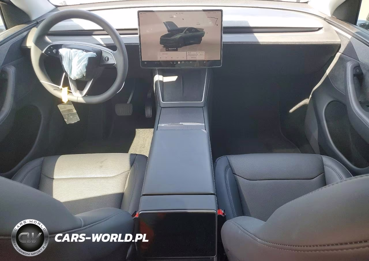 2026 Tesla Model Y VIN:7SAYGDED7TF388306 - 8