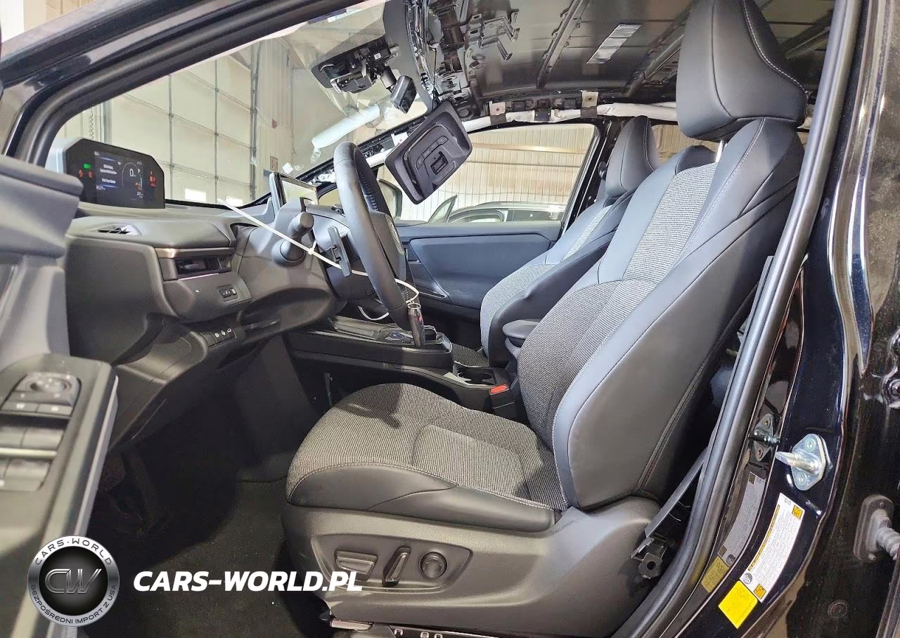 2026 Toyota Bz Xle Plus VIN:JTMBCAEB8TA000780 - 7