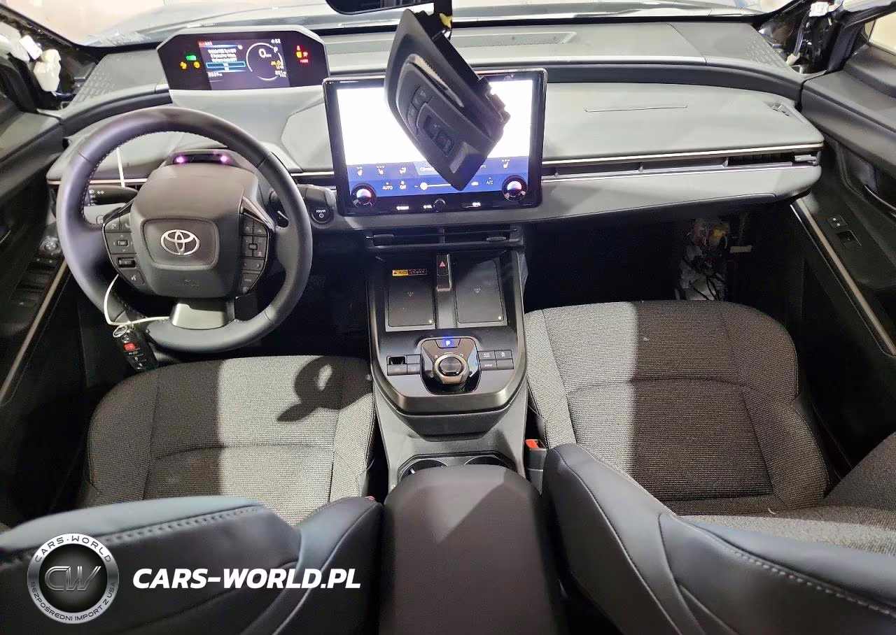 2026 Toyota Bz Xle Plus VIN:JTMBCAEB8TA000780 - 8