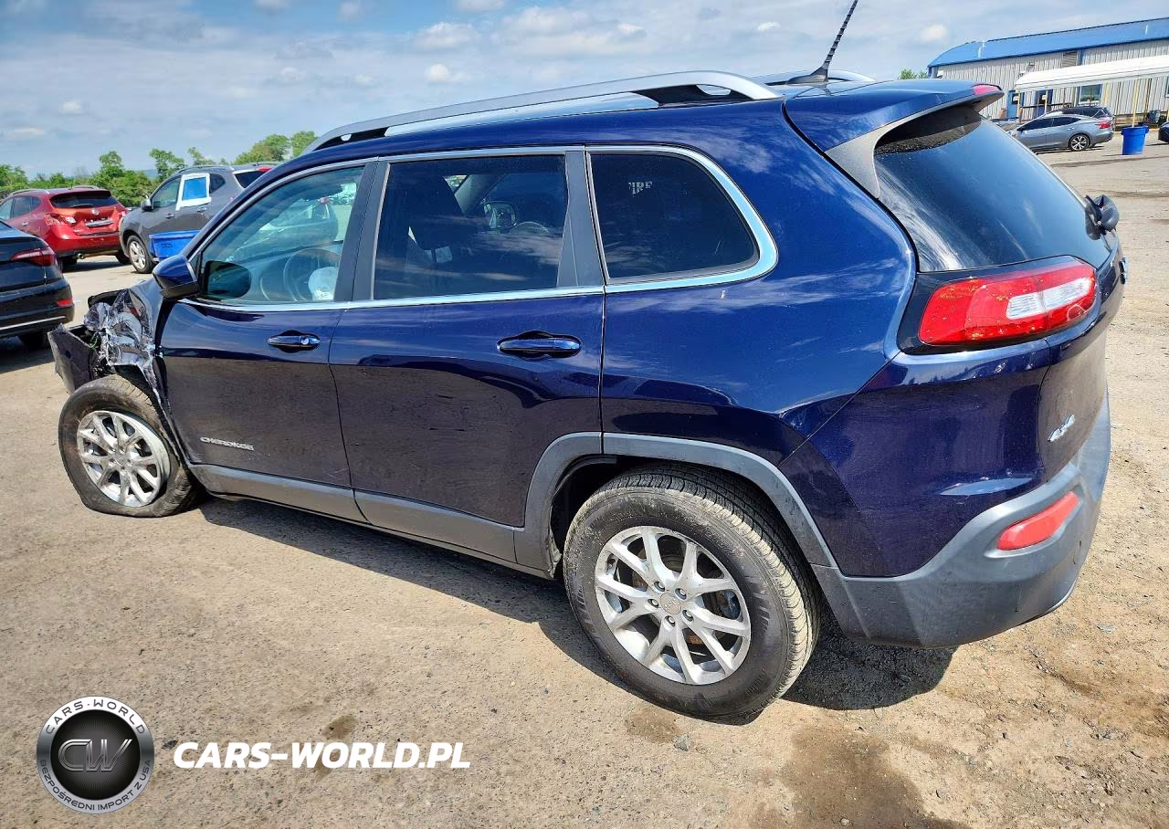2015 Jeep Cherokee Latitude VIN:1C4PJMCB3FW557779 - 2