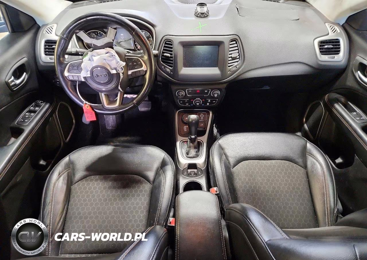 2019 Jeep Compass Latitude VIN:3C4NJDBB8KT850764 - 8