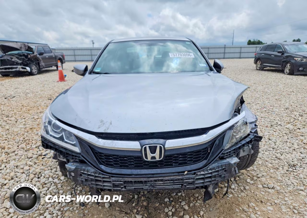 2017 Honda Accord Sport VIN:1HGCR2F58HA083041 - 5