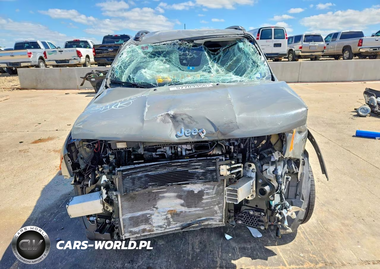 2022 Jeep Renegade Latitude VIN:ZACNJDB18NPN78992 - 5