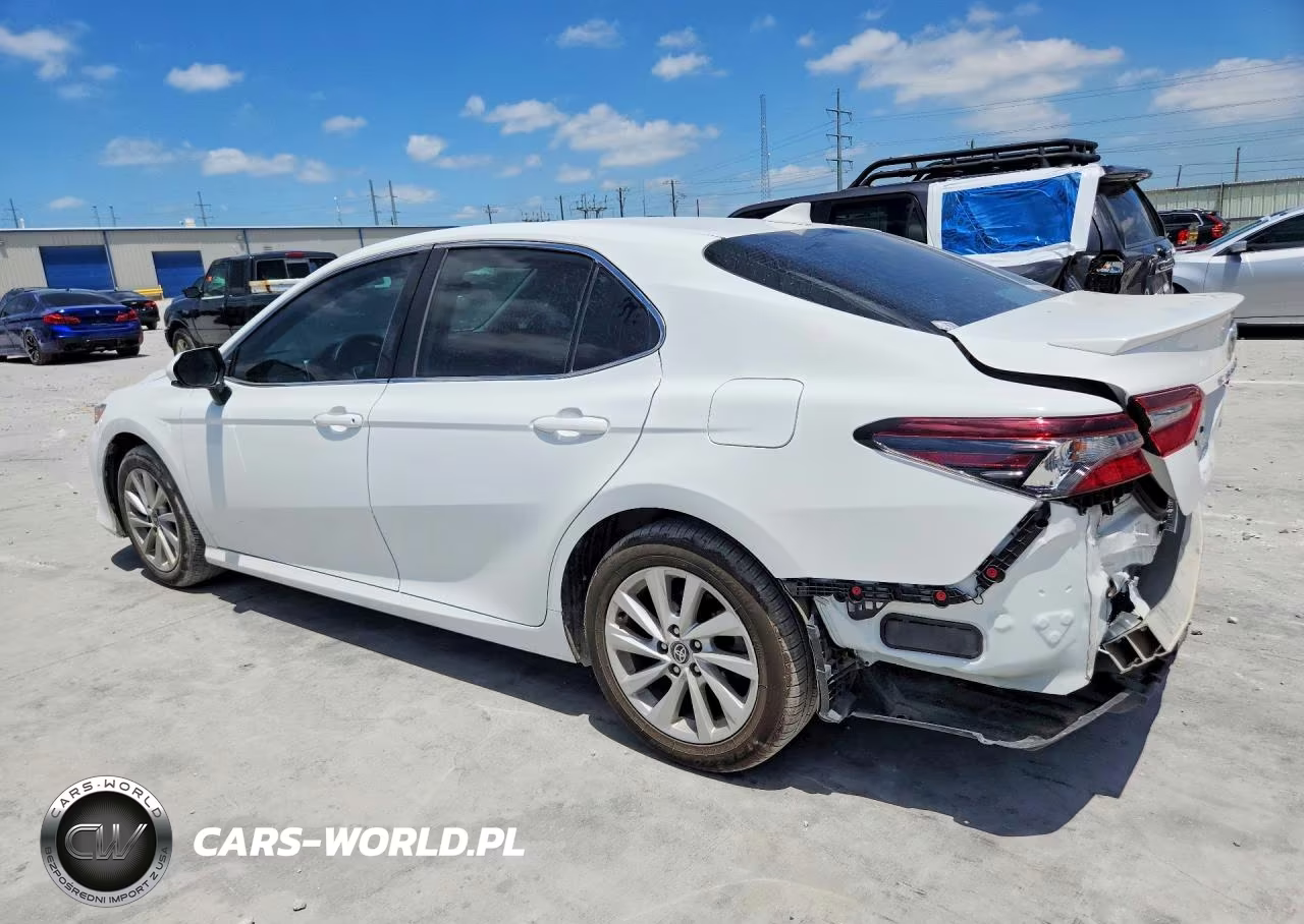 2023 Toyota Camry Le VIN:4T1C11AK5PU806480 - 2