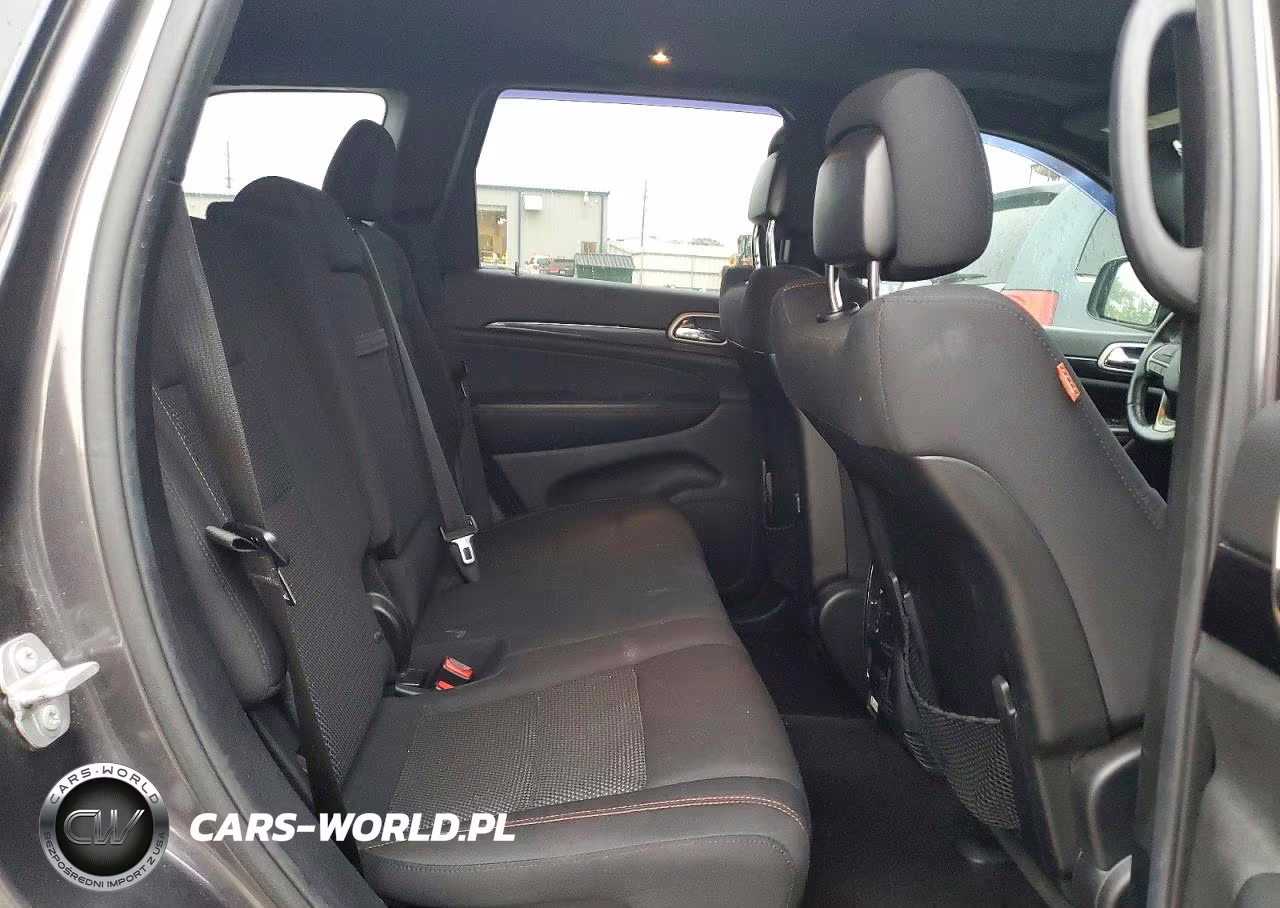 2016 Jeep Grand Cherokee Laredo VIN:1C4RJEAG8GC369274 - 11
