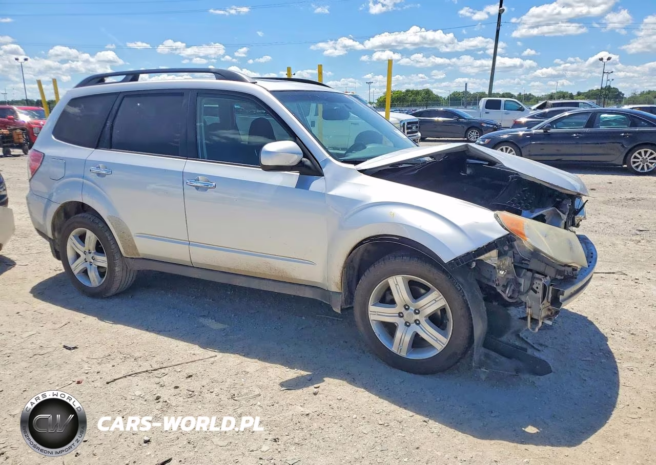 2010 Subaru Forester 2.5X Premium VIN:JF2SH6CCXAH901228 - 4