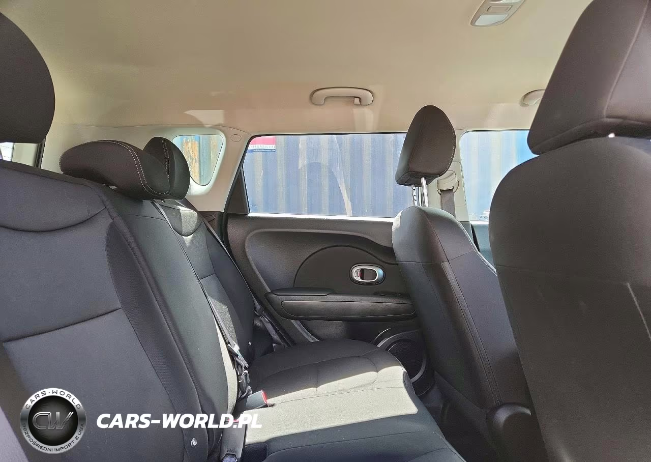 2016 Kia Soul Base VIN:KNDJN2A2XG7405611 - 10