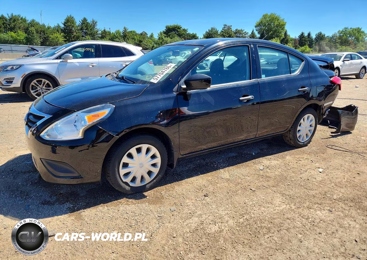 2019 Nissan Versa S Plus – zdjęcie 1 z 13