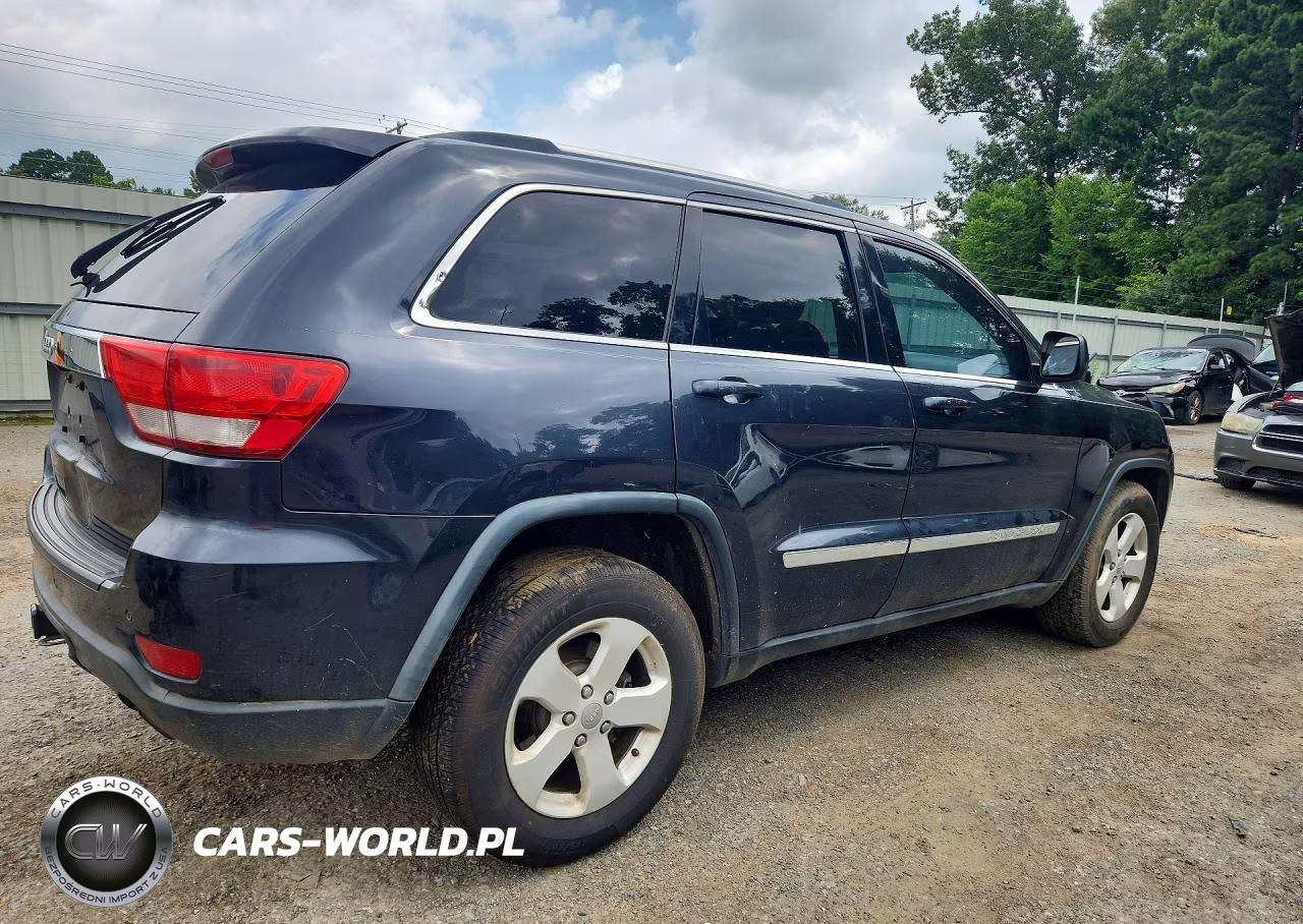 2013 Jeep Grand Cherokee Laredo VIN:1C4RJEAG9DC650785 - 3