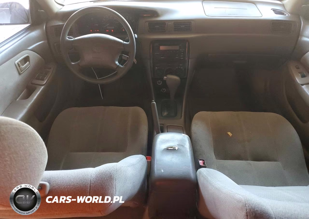 2001 Toyota Camry Le VIN:JT2BG28K510602392 - 8