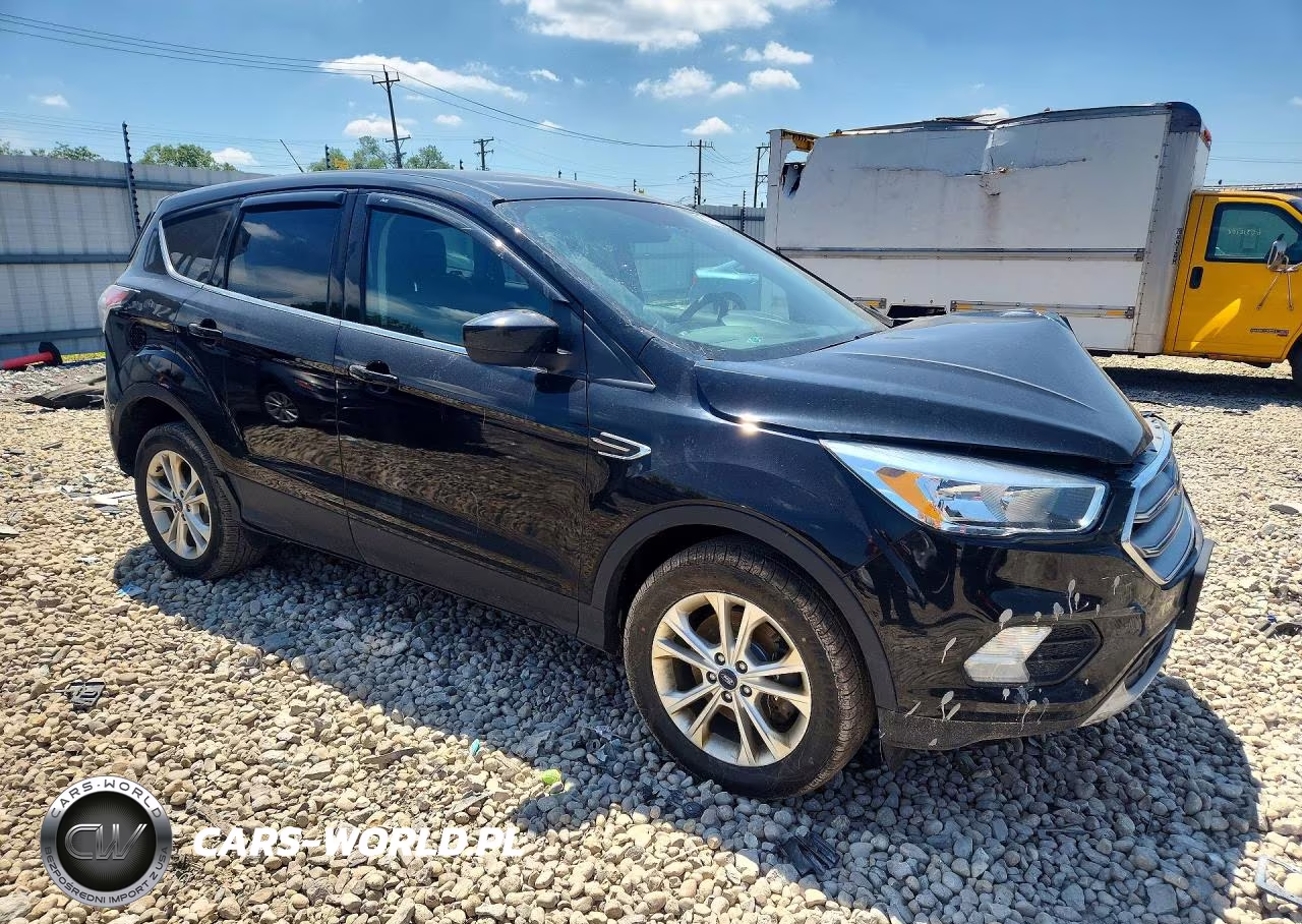 2017 Ford Escape VIN:1FMCU0G95HUB20060 - 4
