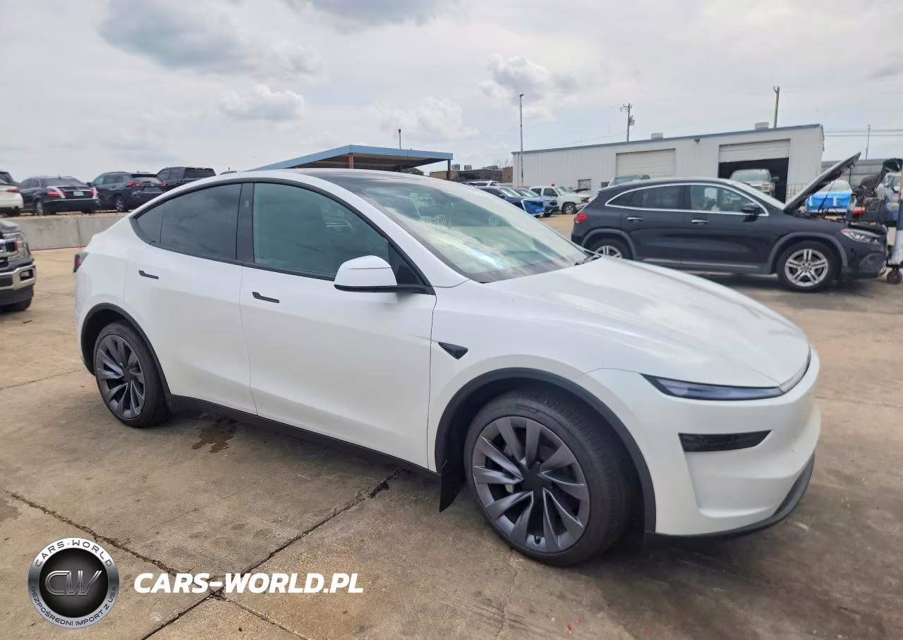 2026 Tesla Model Y VIN:7SAYGDEE2TF636504 - 4