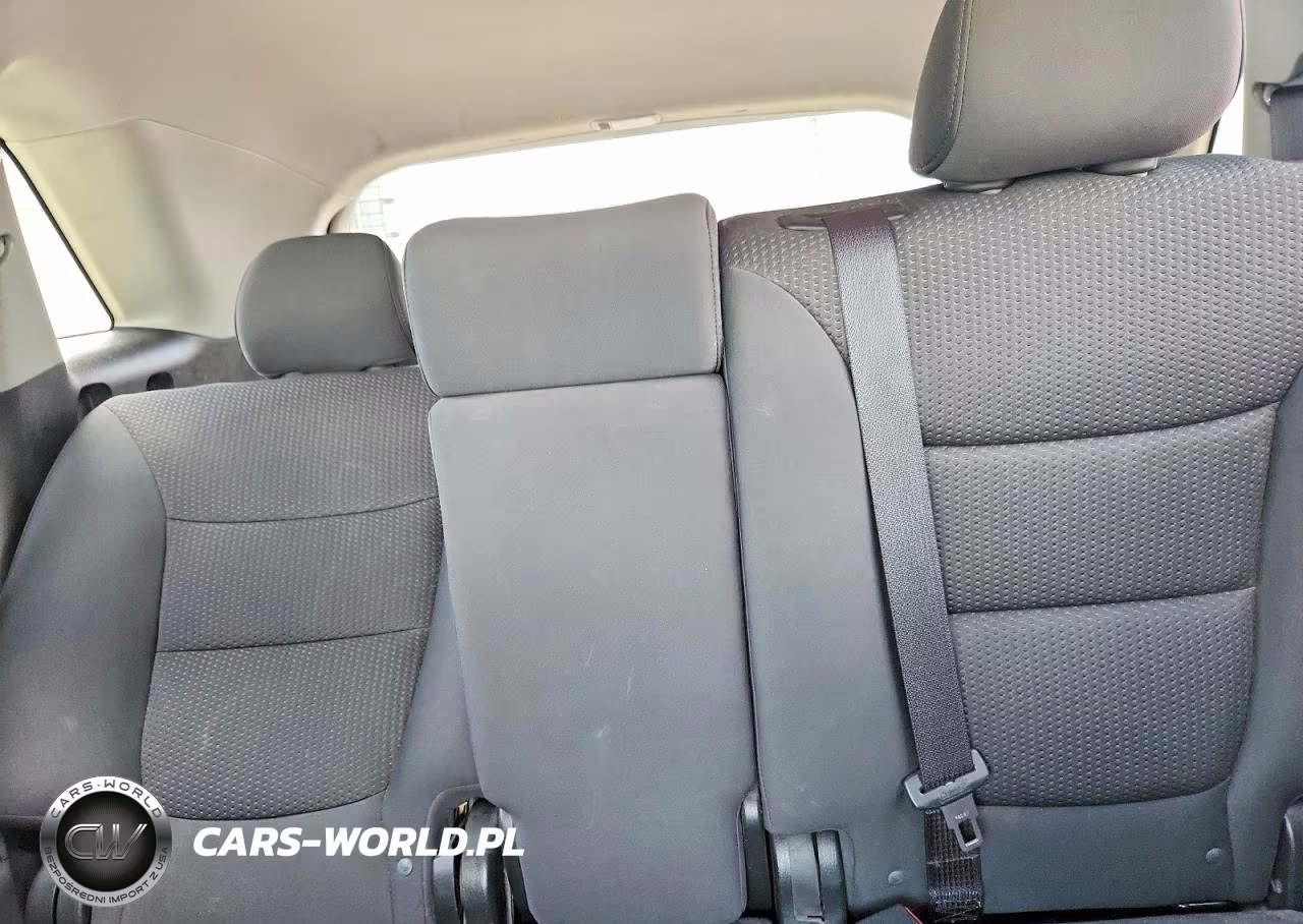 2011 Kia Sorento Lx VIN:5XYKT3A11BG106236 - 10