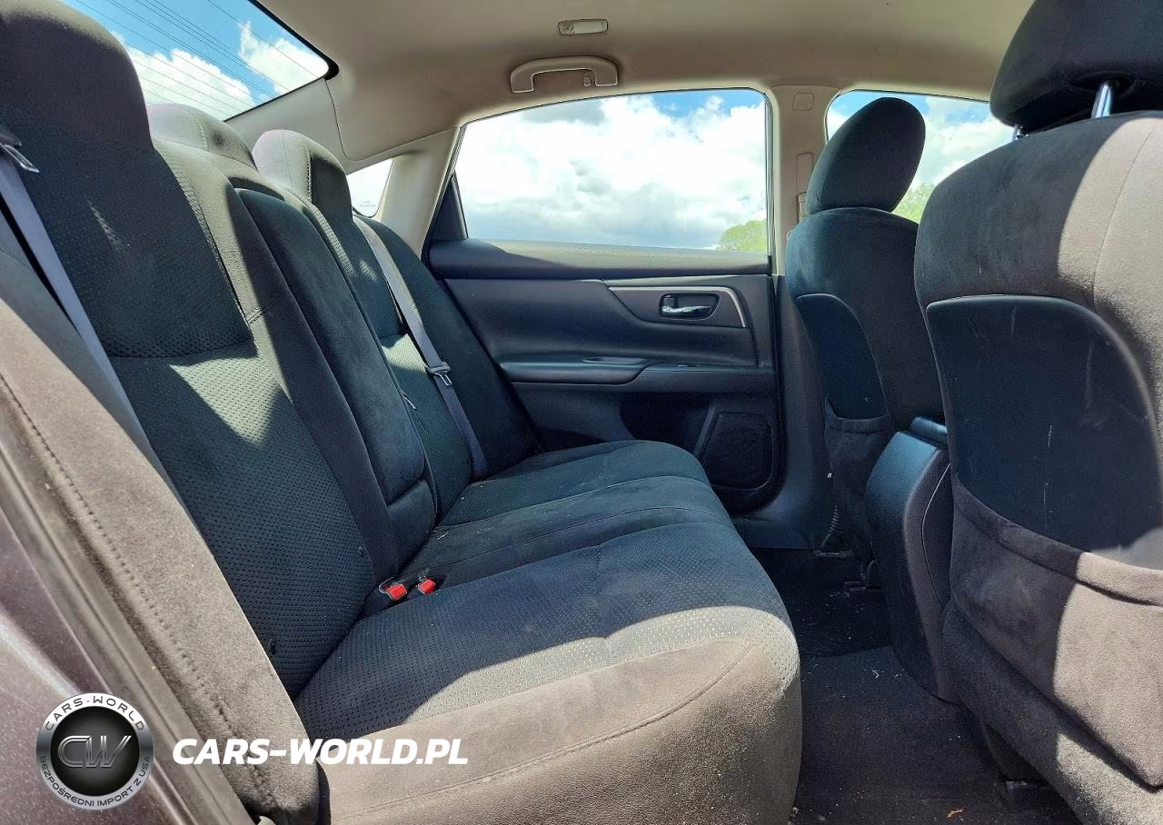 2015 Nissan Altima 2.5 S VIN:1N4AL3AP6FN921312 - 10
