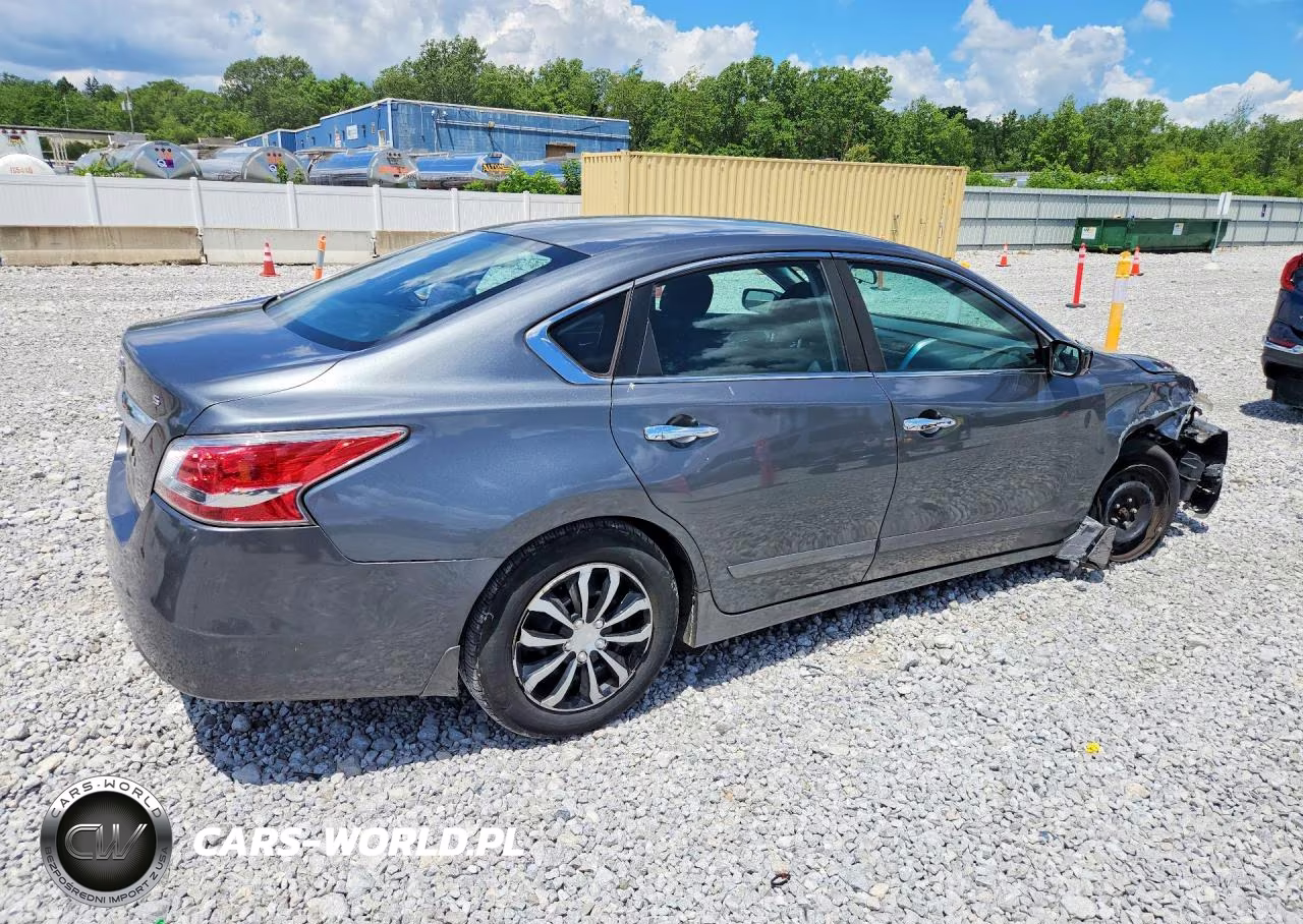 2015 Nissan Altima 2.5 S VIN:1N4AL3AP6FN921312 - 3