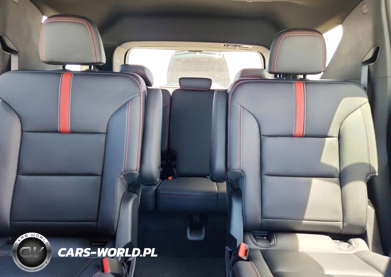 2025 Chevrolet Traverse Rs VIN:1GNEVLRS4SJ289529 - 10