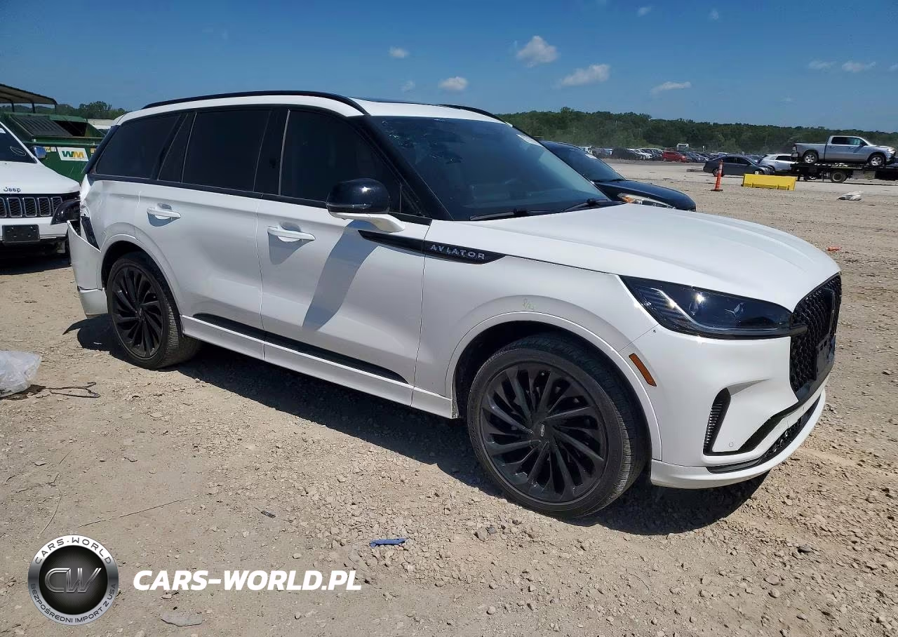 2025 Lincoln Aviator Reserve VIN:5LM5J7XC0SGL11815 - 4