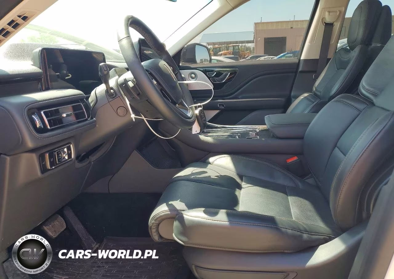 2025 Lincoln Aviator Reserve VIN:5LM5J7XC0SGL11815 - 7