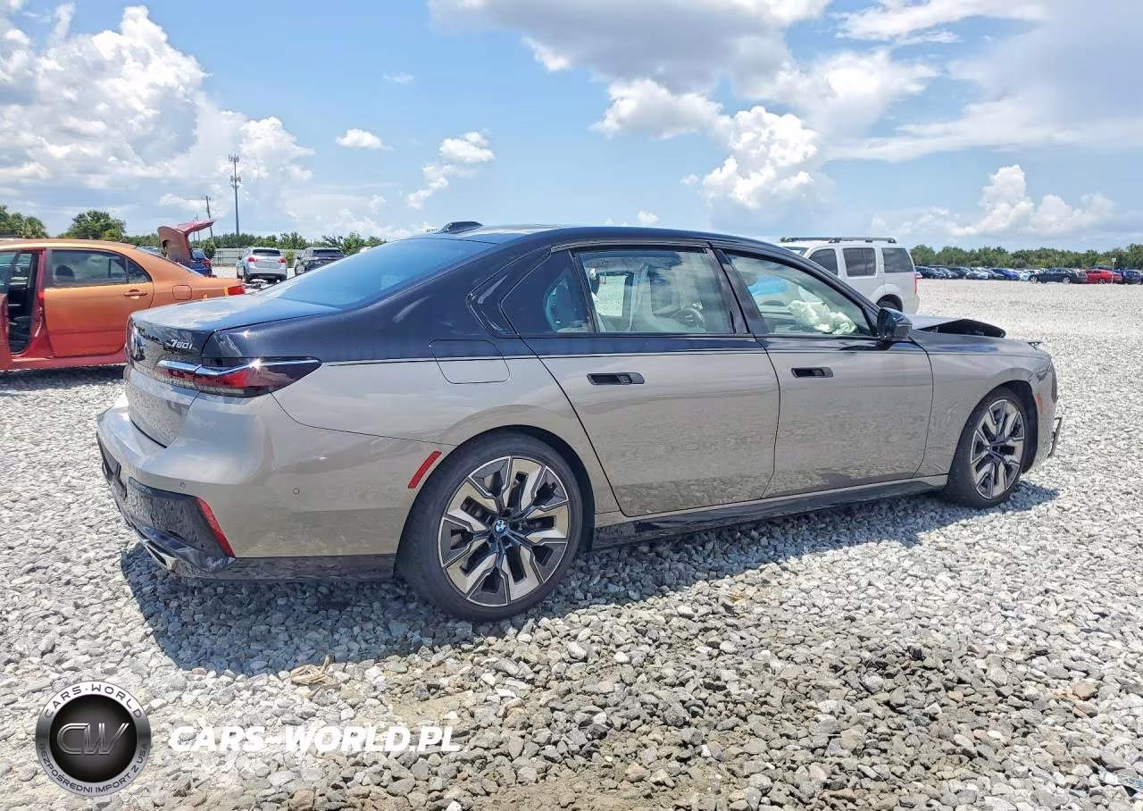 2023 BMW 760 Xi VIN:WBA33EJ02PCL76964 - 3