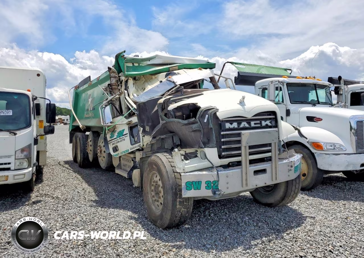 2017 Mack Gu713 Dump Truck