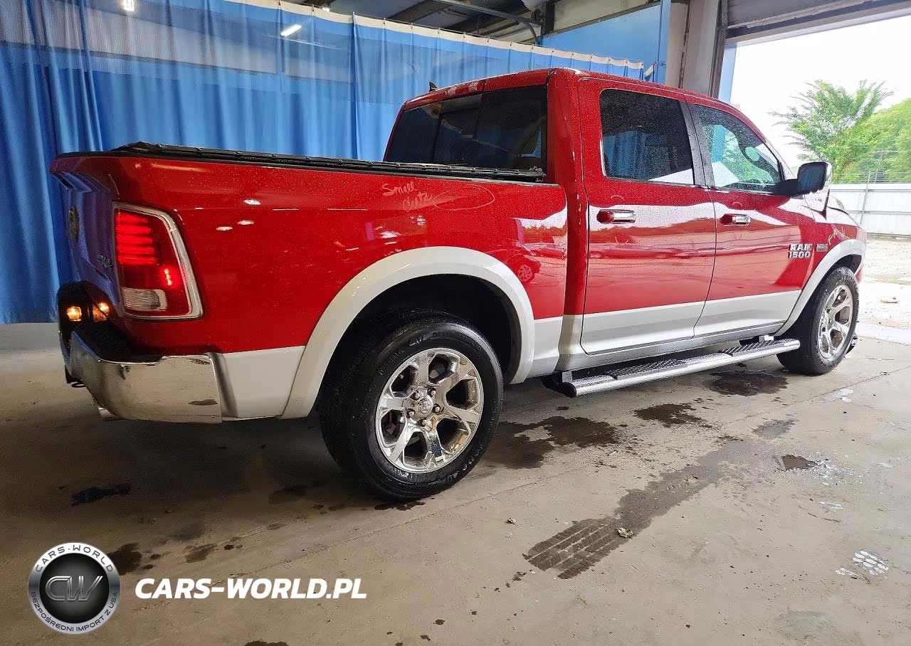2016 Ram 1500 Laramie VIN:1C6RR7NT5GS399292 - 3