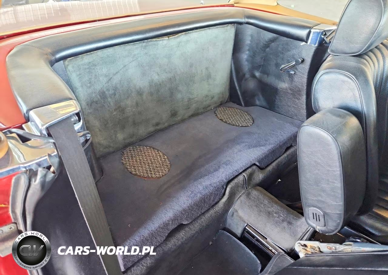 1982 Mercedes-Benz 190 VIN:WDBBA45A5CB015020 - 10