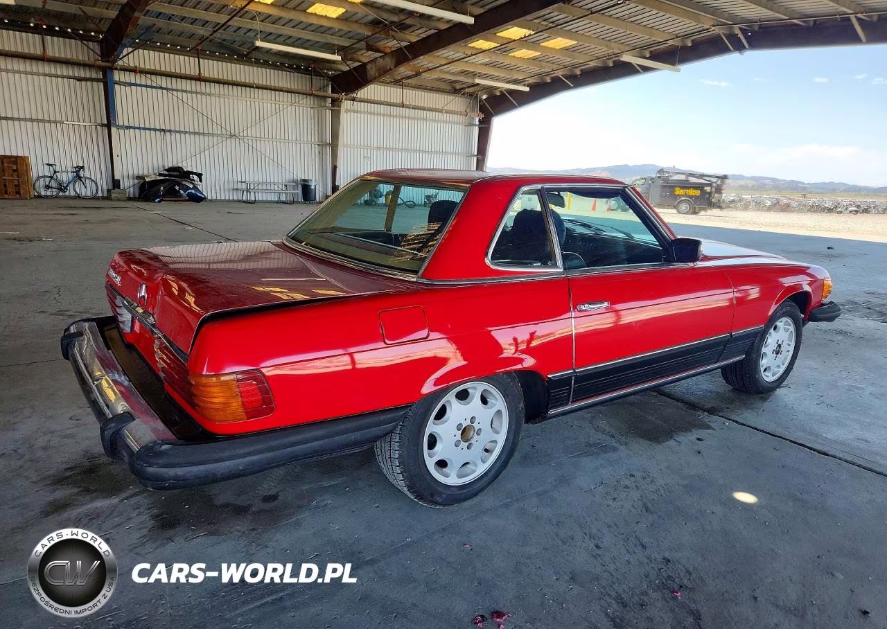 1982 Mercedes-Benz 190 VIN:WDBBA45A5CB015020 - 3