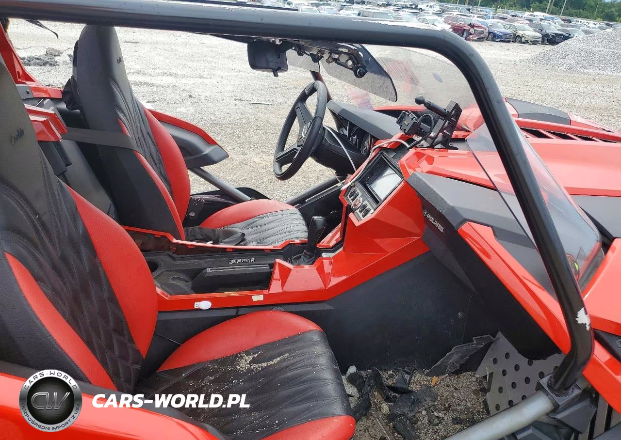 2015 Polaris Slingshot VIN:57XAAPFA1F5103814 - 5