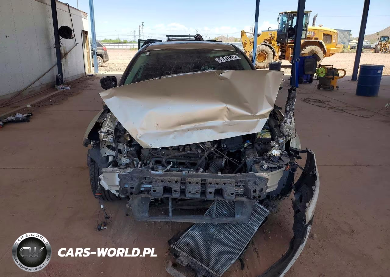 2018 Ford Focus Se VIN:1FADP3F2XJL212921 - 5