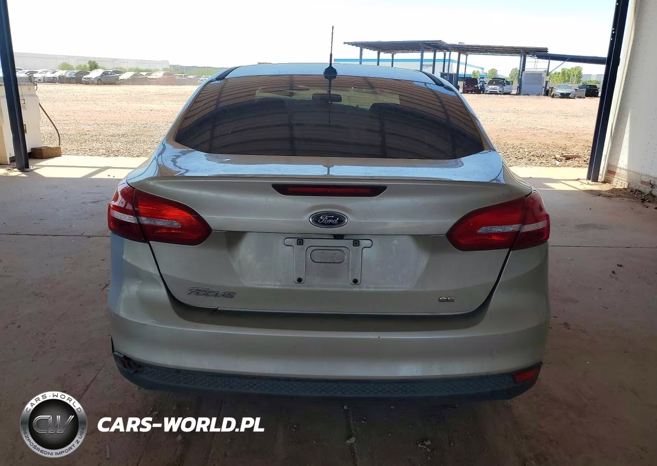 2018 Ford Focus Se VIN:1FADP3F2XJL212921 - 6