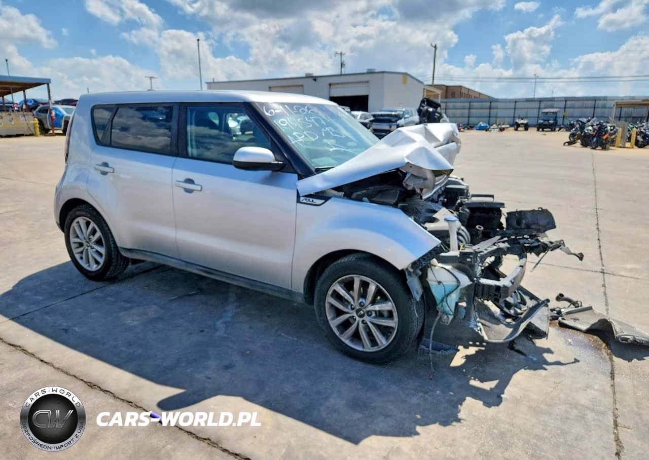 2017 Kia Soul + VIN:KNDJP3A52H7447976 - 4