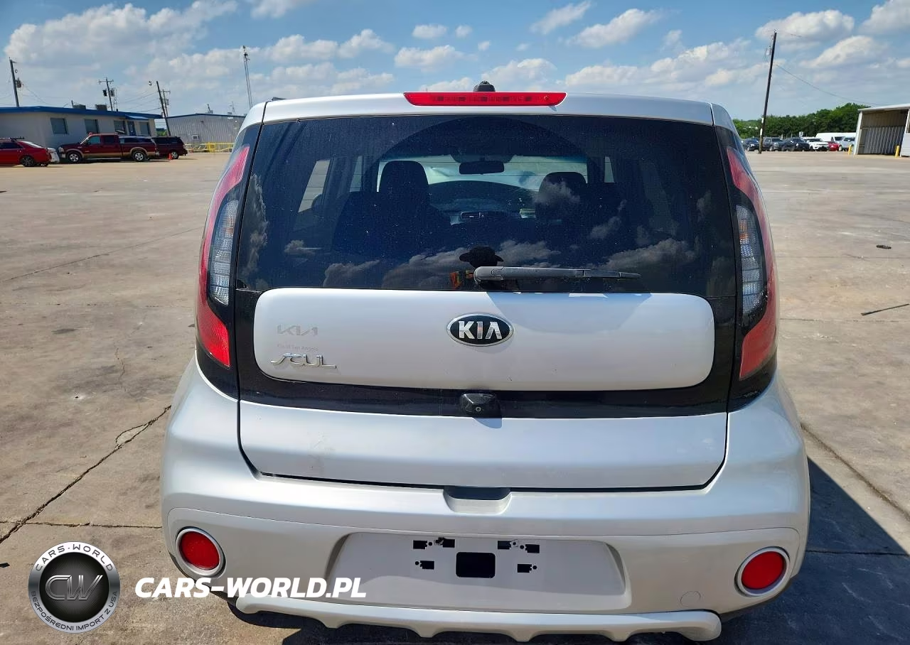 2017 Kia Soul + VIN:KNDJP3A52H7447976 - 6