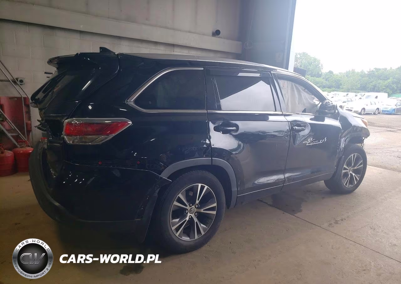 2016 Toyota Highlander Xle VIN:5TDJKRFH1GS310262 - 3