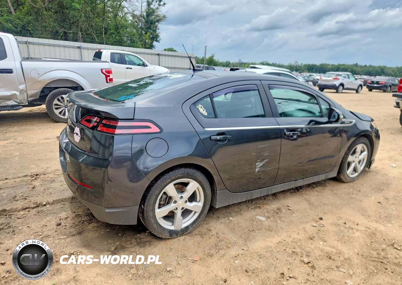 2014 Chevrolet Volt VIN:1G1RH6E4XEU172849 - 3