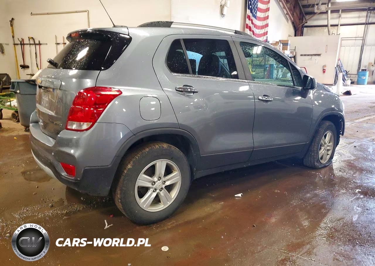 2019 Chevrolet Trax 1Lt VIN:KL7CJPSB6KB936694 - 3