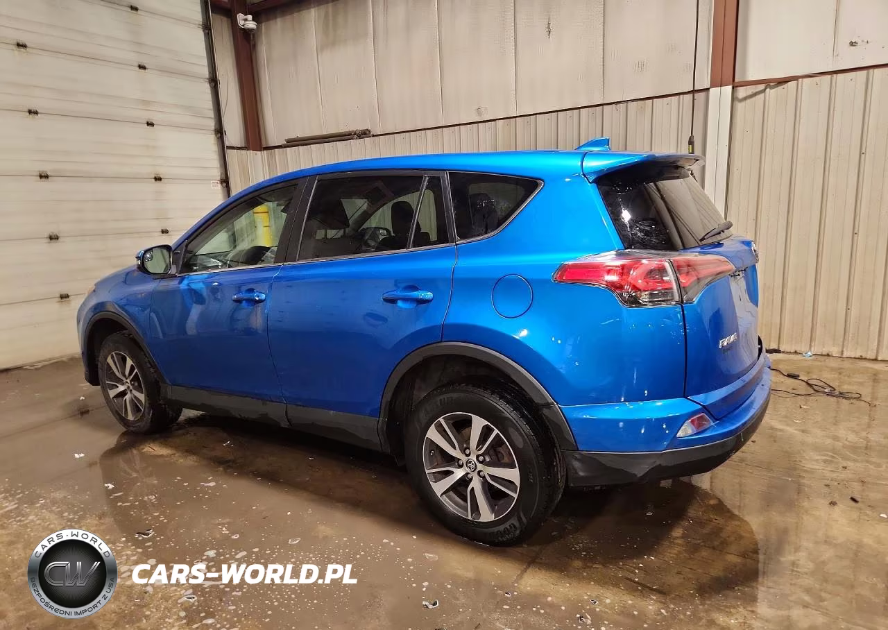2018 Toyota Rav4 Xle VIN:2T3RFREV5JW798619 - 2