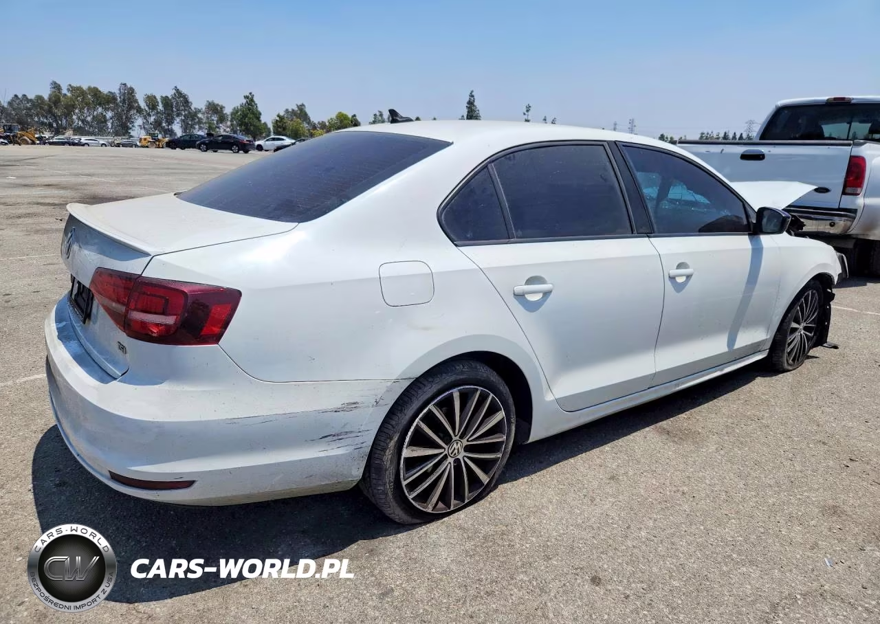 2017 Volkswagen Jetta Sport VIN:3VWD17AJ1HM397433 - 3