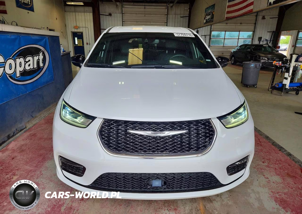 2025 Chrysler Pacifica Select VIN:2C4RC1BG9SR548375 - 5
