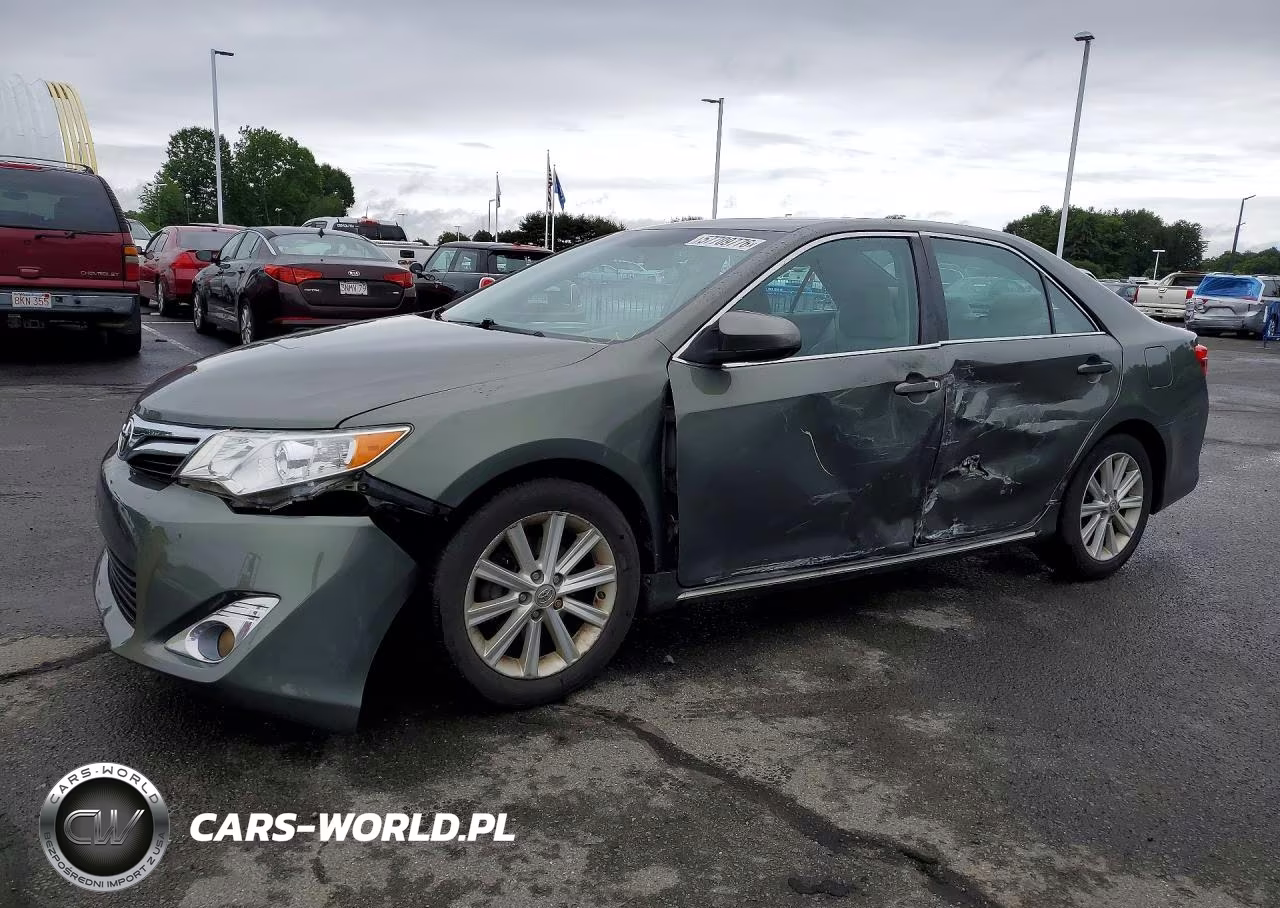 2012 Toyota Camry Xle V6 – zdjęcie 1 z 12