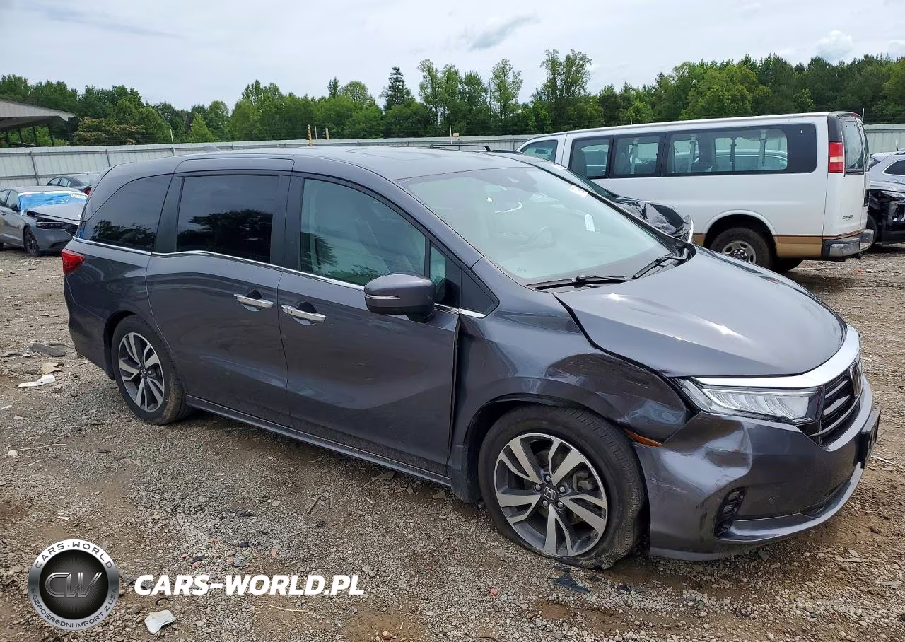 2023 Honda Odyssey Touring VIN:5FNRL6H8XPB050203 - 4