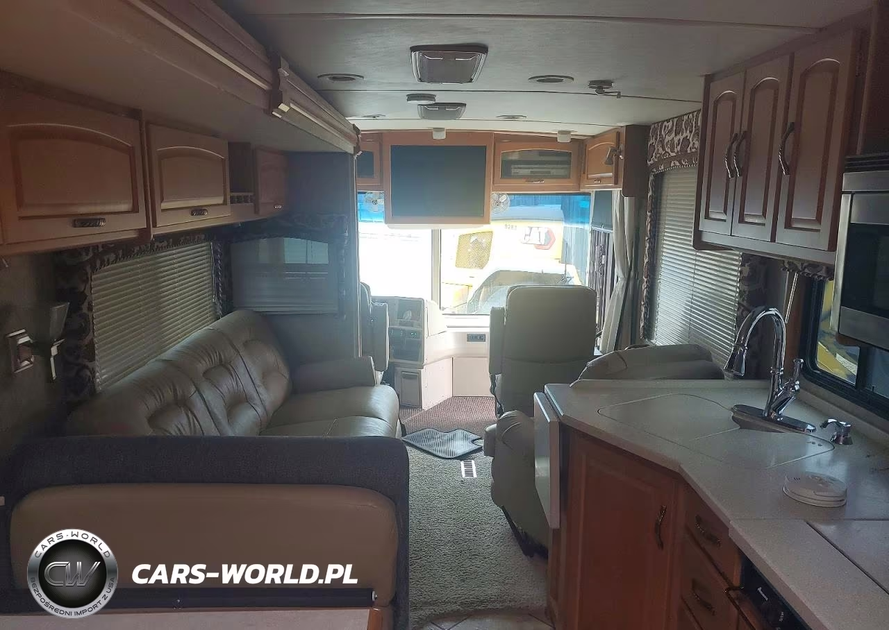 2005 Freightliner Chassis X Line Motor Home VIN:4UZACJDC95CV83062 - 5