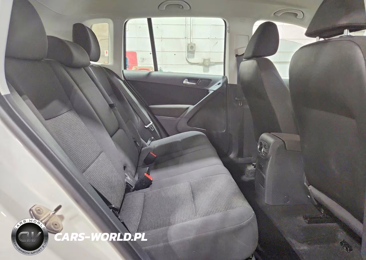 2012 Volkswagen Tiguan S VIN:WVGCV7AX7CW504710 - 11