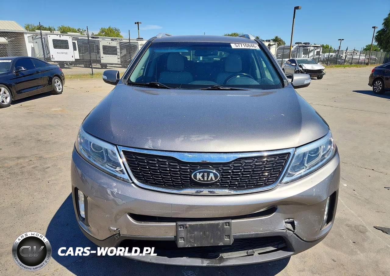 2015 Kia Sorento Lx VIN:5XYKT4A64FG581399 - 5