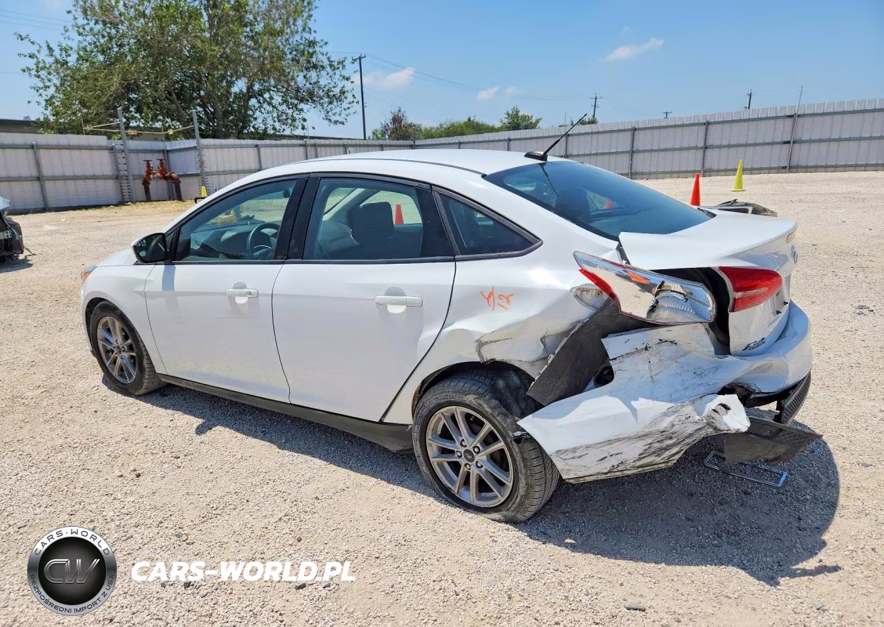 2018 Ford Focus Se VIN:1FADP3F28JL225781 - 2