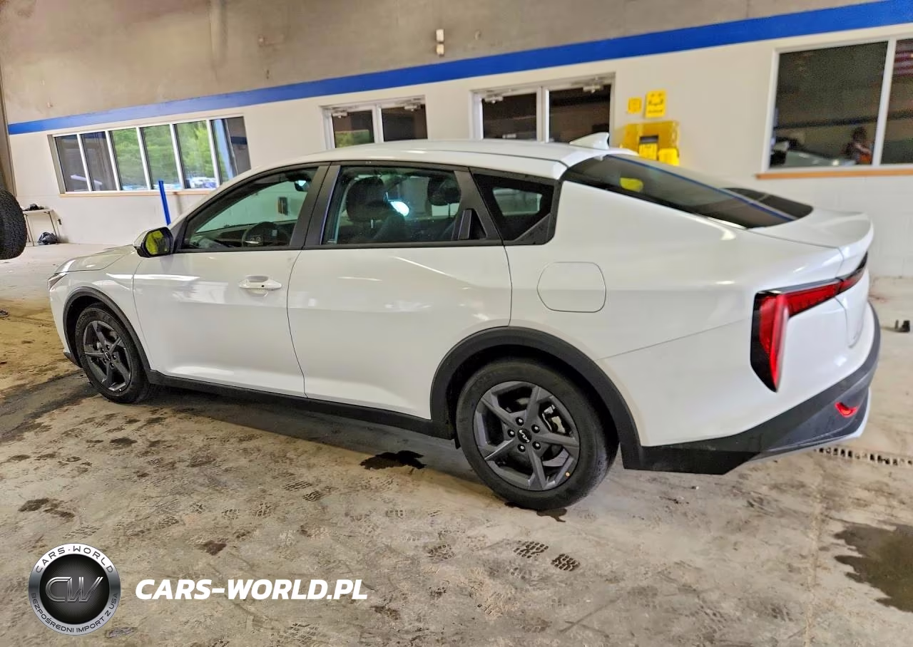 2026 Kia K4 Lxs VIN:3KPFT4DE8TE265999 - 2