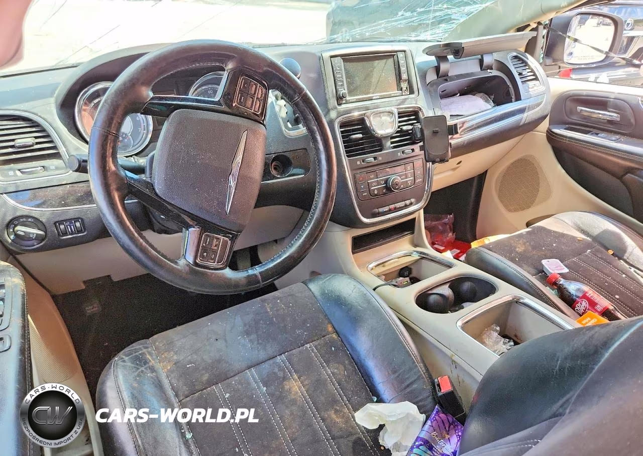 2014 Chrysler Town & Country Touring L VIN:2C4RC1CG1ER421364 - 8