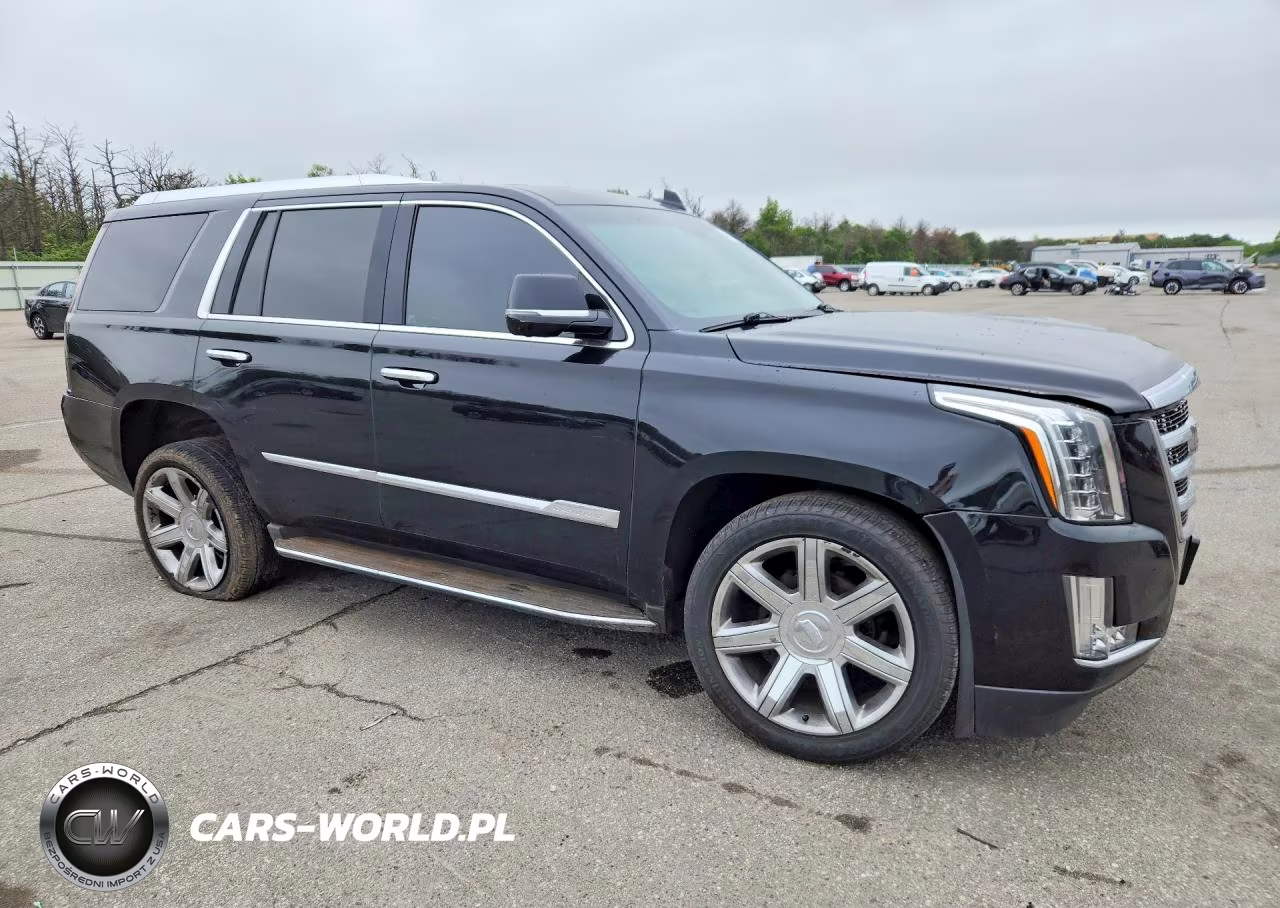 2015 Cadillac Escalade Luxury VIN:1GYS4MKJ9FR582396 - 4