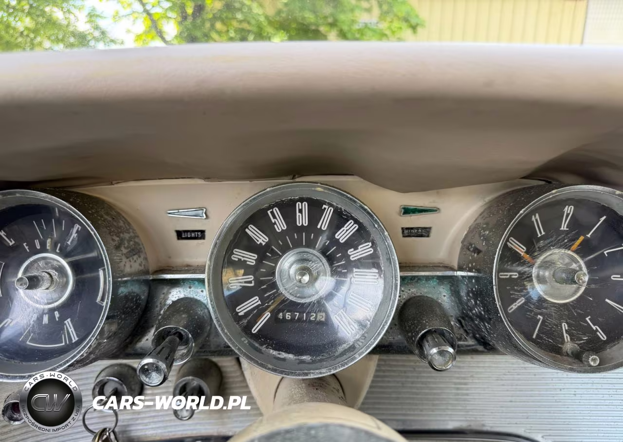 1961 Ford T-Bird VIN:1Y71Z139615 - 8
