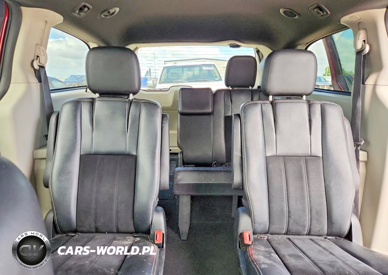 2018 Dodge Grand Caravan Sxt VIN:2C4RDGCG2JR266673 - 10