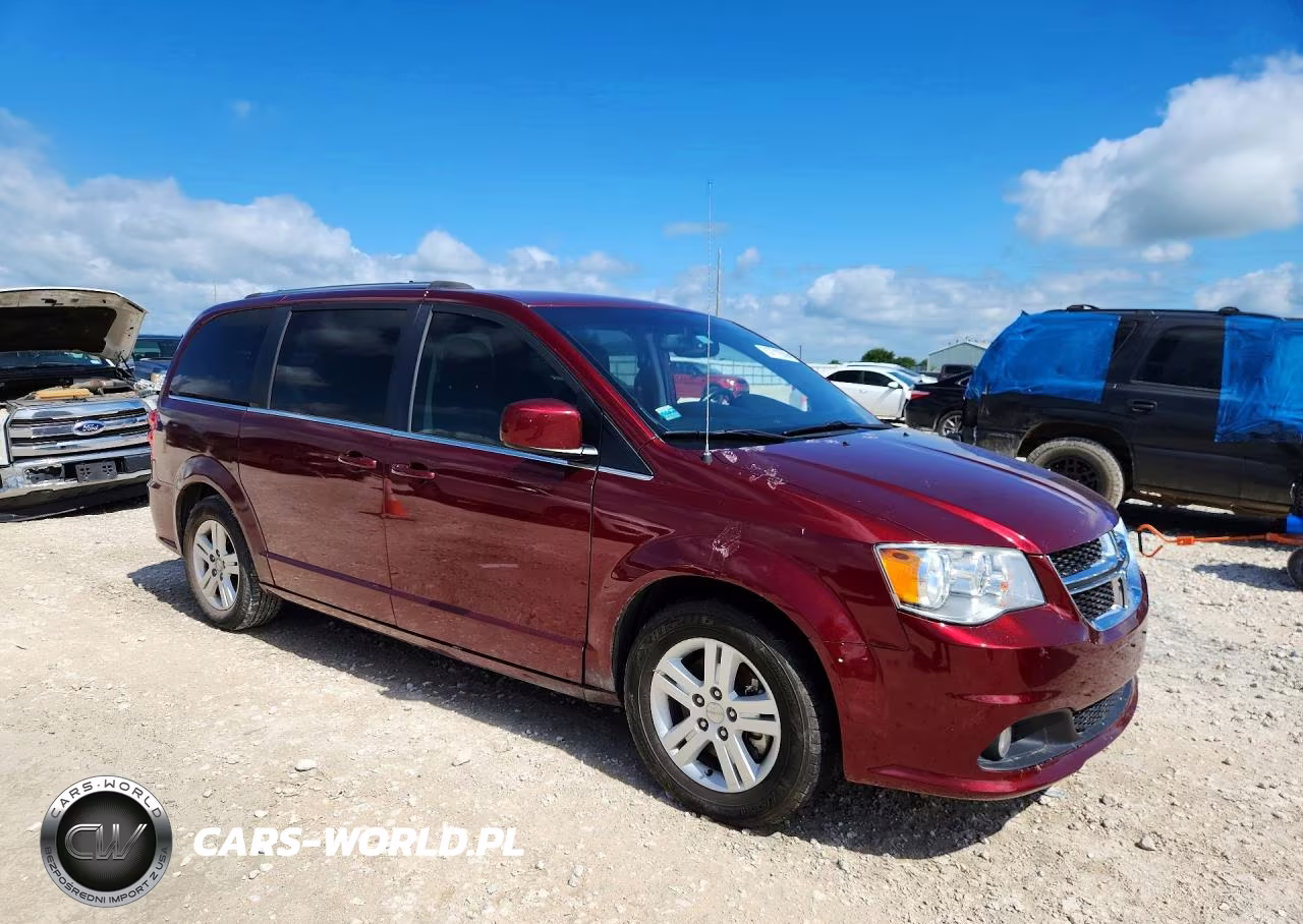 2018 Dodge Grand Caravan Sxt VIN:2C4RDGCG2JR266673 - 4